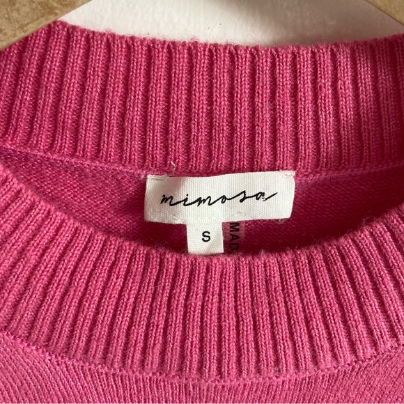 Mimosa / Pink cropped lightweight acrylic sweater vest - Picture 6 of 10